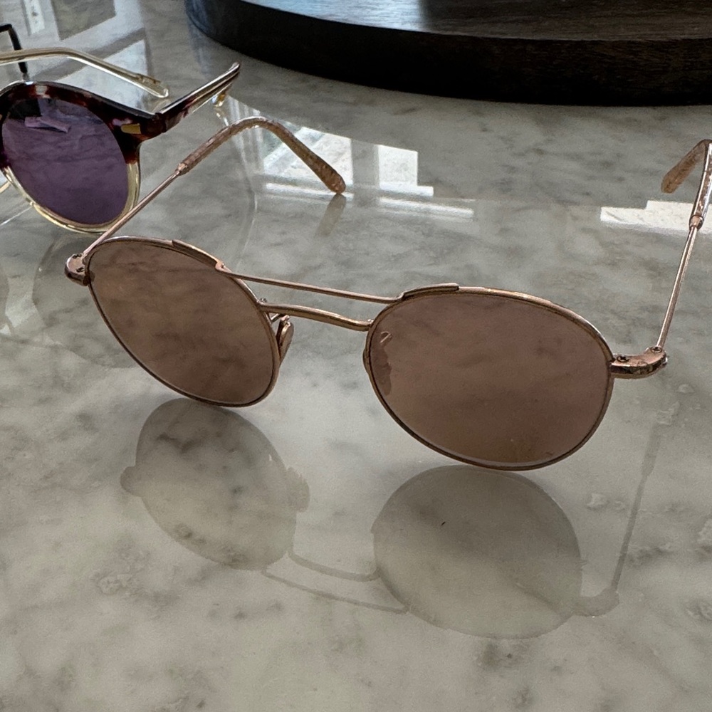KREWE - Stylish Rose Gold Sunglasses